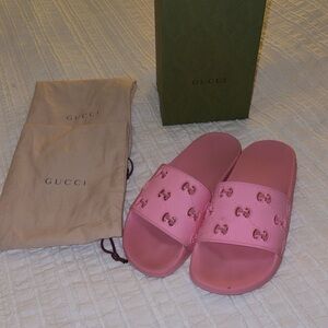 women’s authentic gucci slides